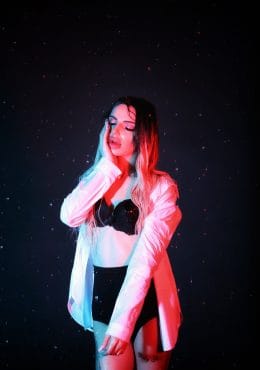 Ella Shemale