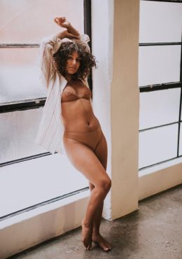 Mia Valentine