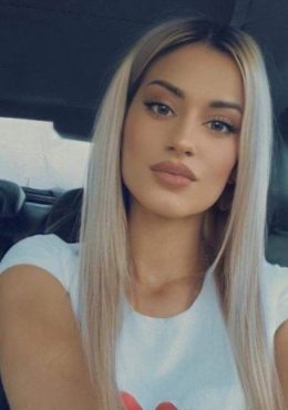 Larisaa
