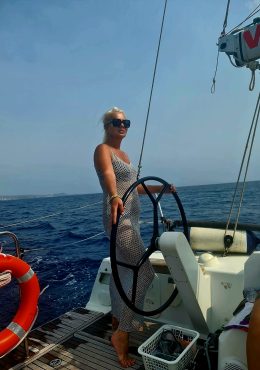 HELEN UKRAINE