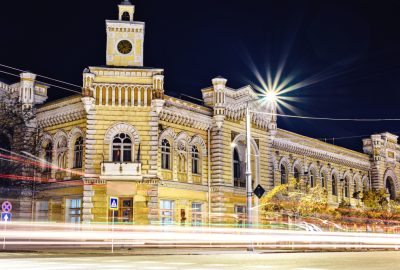 Chisinau city guide.Town Hall.01 Chisinau Town Hall illuminated at night