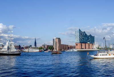 Hamburg city guide.Elbphilharmonie.01 Panoramic view from the river at Elbphilharmonie Hamburg