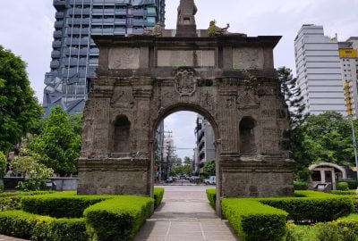 Manila city guide.Arch of the Centuries.02 Arch of the Centuries at the Plaza Intramuros of the University of Santo Tomas in Manila