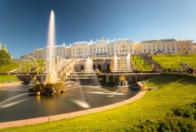 St. Petersburg city guide.Peterhof.02 in the suburbs of St. Petersburg
