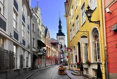 Tallinn city guide.Old Town.01 Cobbled streets in the Medieval Old Town of Tallinn