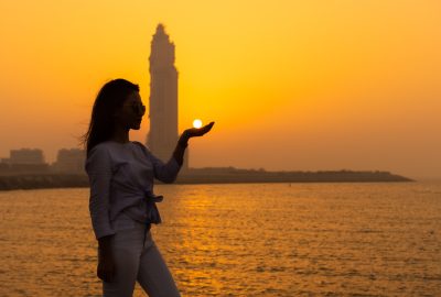 Abu Dhabi city guide.sunset.02 Beautiful woman enjoying sunset in Abu Dhabi
