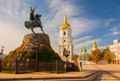 Kiev city guide.Bohdan Khmelnytsky Monument and Saint Sophia's Cathedral.01 The Bohdan Khmelnytsky statue and the St. Sophia's Cathedral at the backdrop