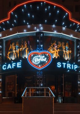Strip Club Flirt