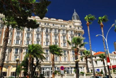 Cannes city guide.Boulevard de la Croisette and InterContinental Carlton hotel.01 InterContinental Carlton hotel at Boulevard de la Croisette in Cannes