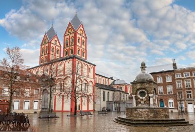 Liege city guide.Collegiate Church of St. Bartholomew.02 Collegiate church of St.Bartholomew in Liege