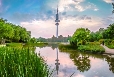 Hamburg city guide.Planten un Blomen park.02 Looking from Planten un Bomen park to the TV tower of Hamburg