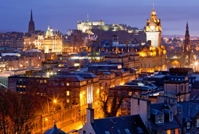 Edinburgh city guide.city skyline including Edinburgh Castle.01 Skyline of Edinburgh by night including Edinburgh Castle